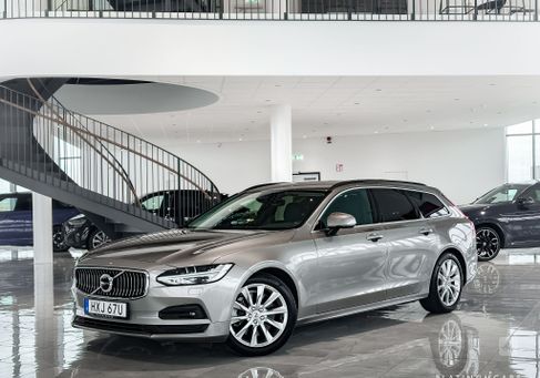 Volvo V90, 2022