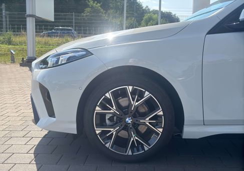 BMW 120, 2025