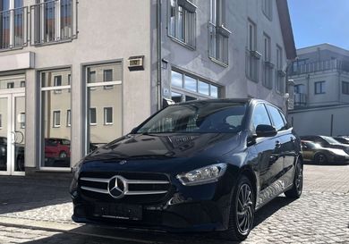 Mercedes-Benz B 250, 2022