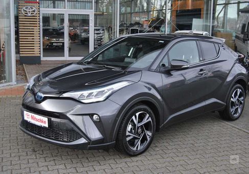 Toyota C-HR, 2022