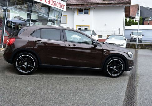 Mercedes-Benz GLA 220, 2018