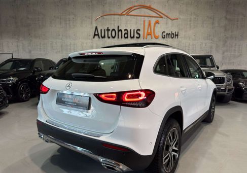 Mercedes-Benz GLA 200, 2020