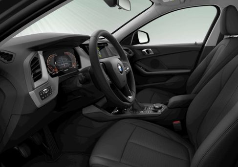 BMW 118, 2023