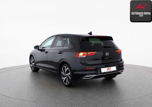 Volkswagen Golf, 2024 3