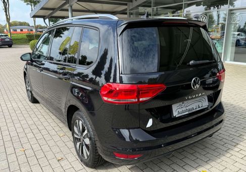 Volkswagen Touran, 2023 2
