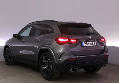 Mercedes-Benz GLA 250, 2025