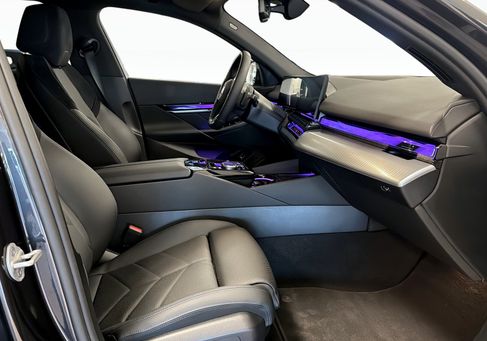 BMW 530, 2026 3