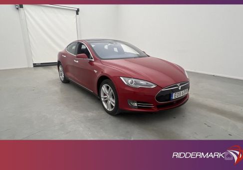 Tesla Model S, 2015