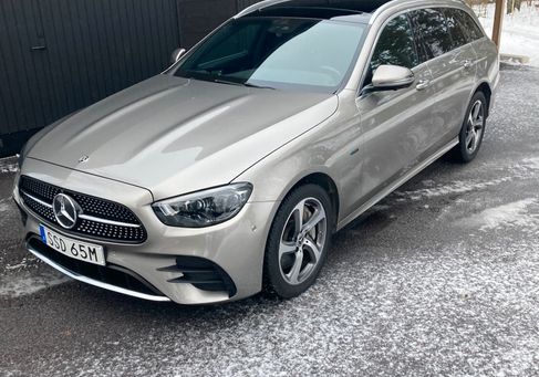 Mercedes-Benz E 300, 2021