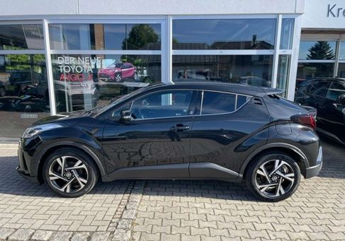 Toyota C-HR, 2022