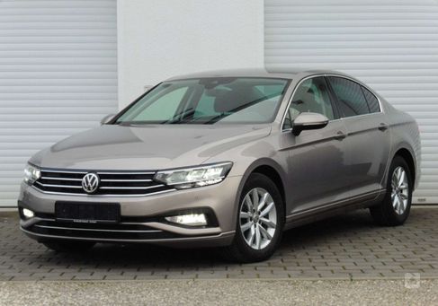 Volkswagen Passat, 2019