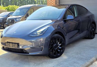 Tesla Model Y, 2023