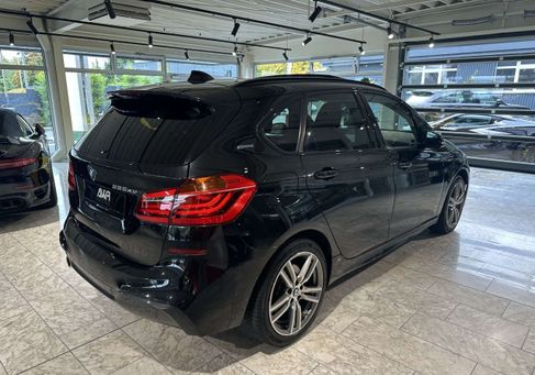 BMW 225, 2019