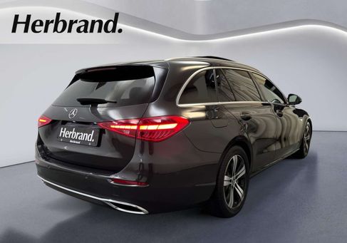 Mercedes-Benz C 200, 2023 3