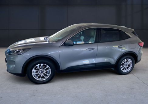 Ford Kuga, 2022