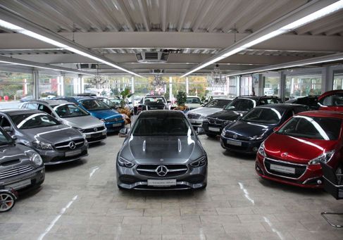 Mercedes-Benz C 180, 2022