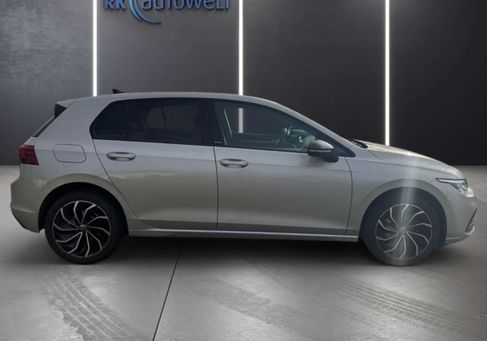 Volkswagen Golf, 2023 3