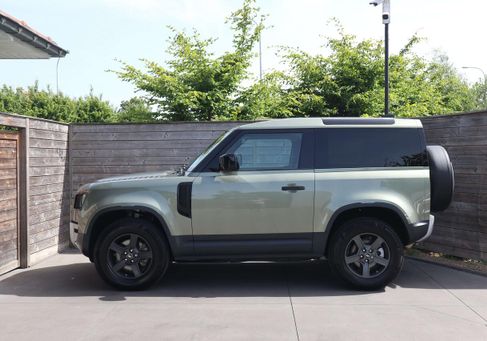 Land Rover Defender, 2021