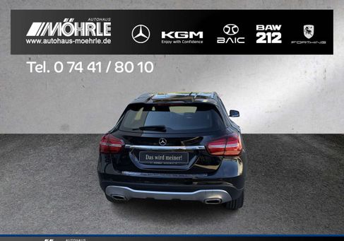 Mercedes-Benz GLA 250, 2019 3