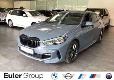BMW 118, 2022