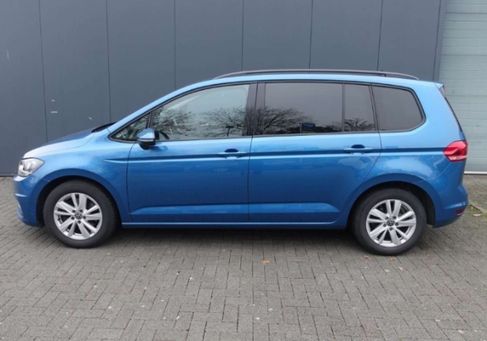 Volkswagen Touran, 2023 2