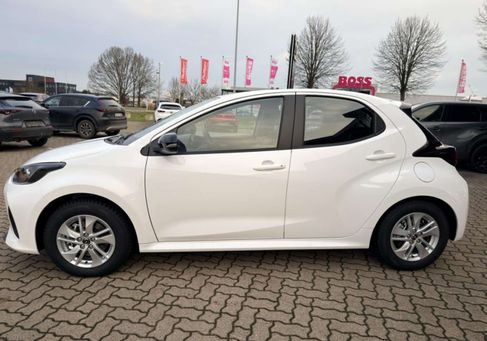 Mazda 2, 2025 3