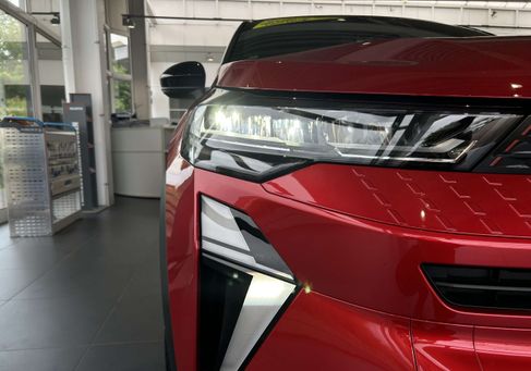 Renault Captur, 2025