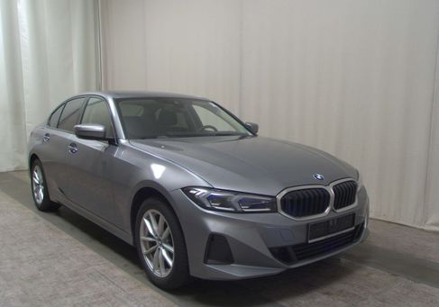 BMW 318, 2024