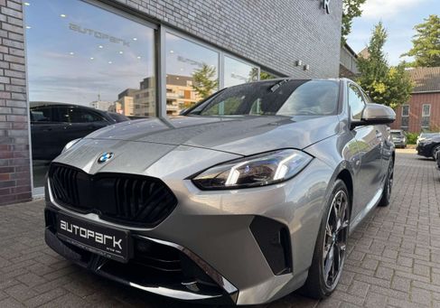 BMW 120, 2025