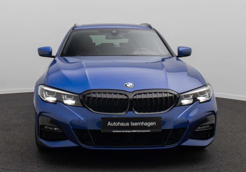 BMW 320, 2022