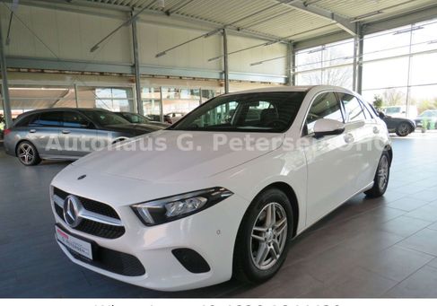 Mercedes-Benz A 200, 2021