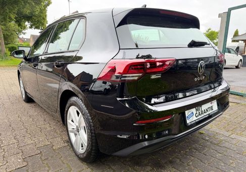 Volkswagen Golf, 2022