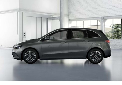 Mercedes-Benz B 200, 2024