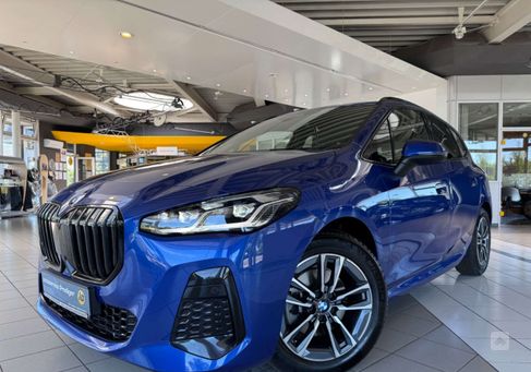 BMW 216, 2023