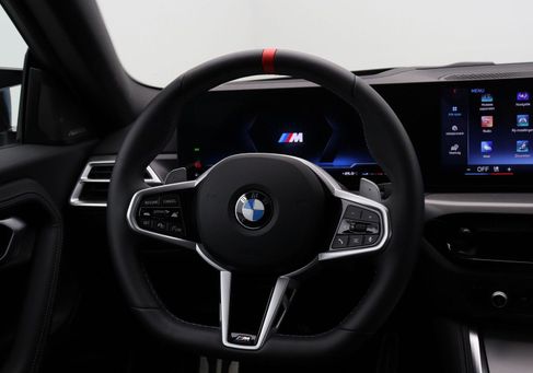 BMW M240i, 2025