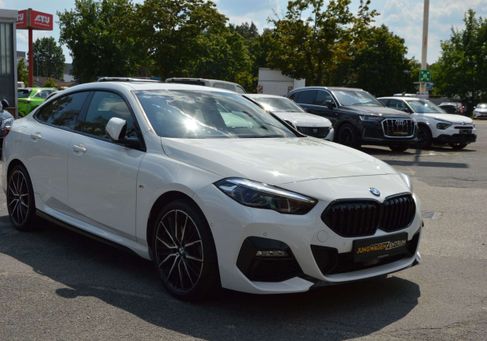 BMW 220, 2023 3