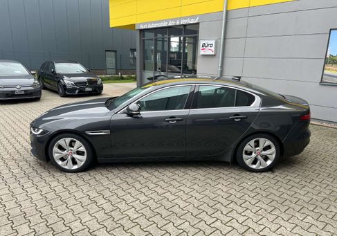 Jaguar XE, 2021