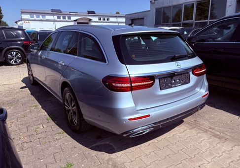 Mercedes-Benz E 220, 2021