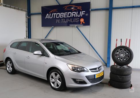 Opel Astra, 2013