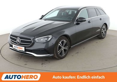 Mercedes-Benz E 200, 2022