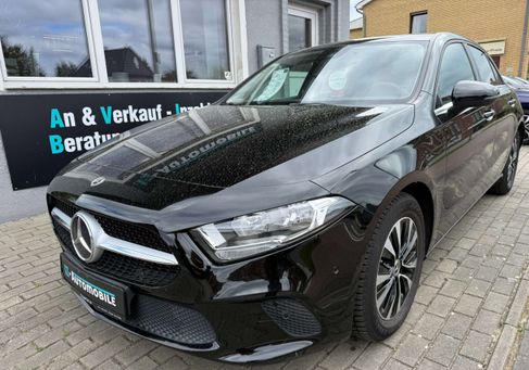 Mercedes-Benz A 180, 2022