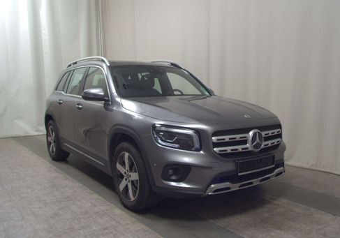 Mercedes-Benz GLB 200, 2021