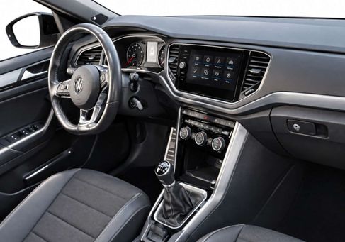 Volkswagen T-Roc, 2021