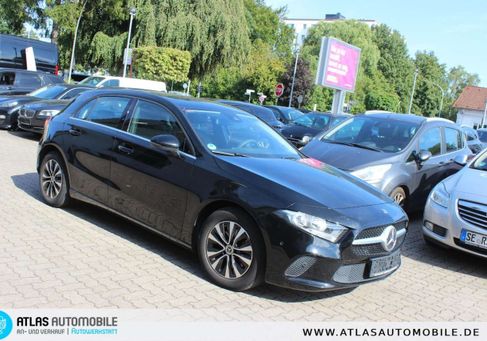 Mercedes-Benz A 180, 2022