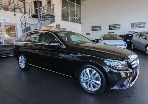 Mercedes-Benz C 300, 2021