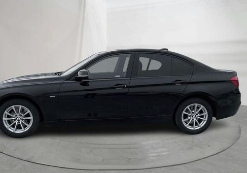 BMW 318, 2016