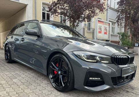 BMW 320, 2021 3