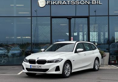 BMW 330, 2023