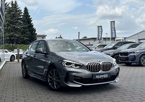 BMW 120, 2023