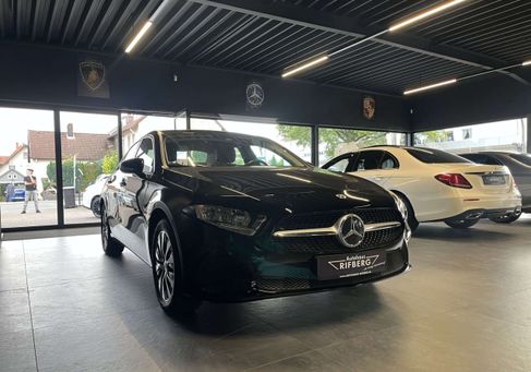 Mercedes-Benz A 250, 2022 3